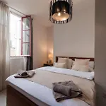 Lägenhet Stunning 2-bed In Heart Of *
