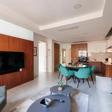 Stunning 2-bed In Heart Of