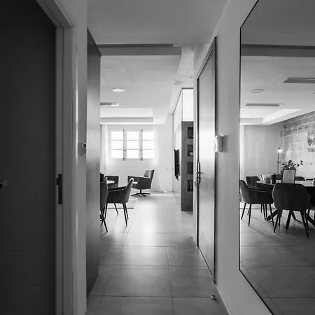 Apartment Stunning 2-bed In Heart Of