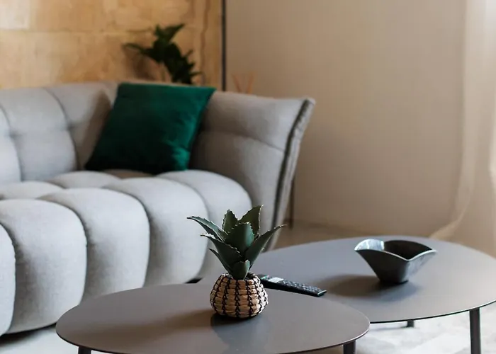 Stunning 2-bed In Heart Of * Valeta